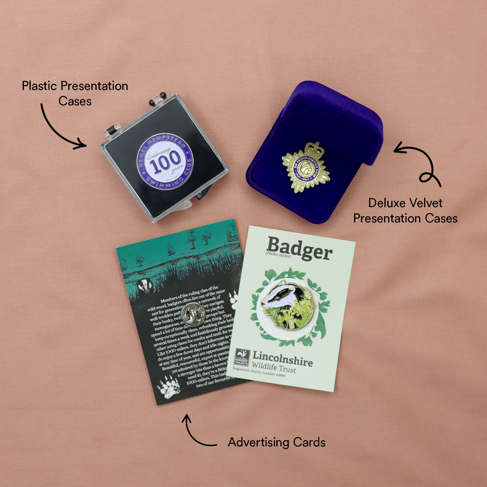 Packaging-PinBadges-02